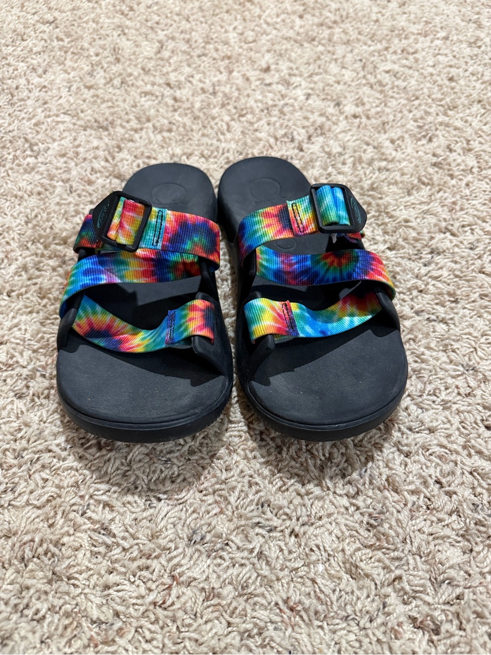 Women’s Chaco Chilo Tie-Dye slides.  Used, good condition. Size 9.